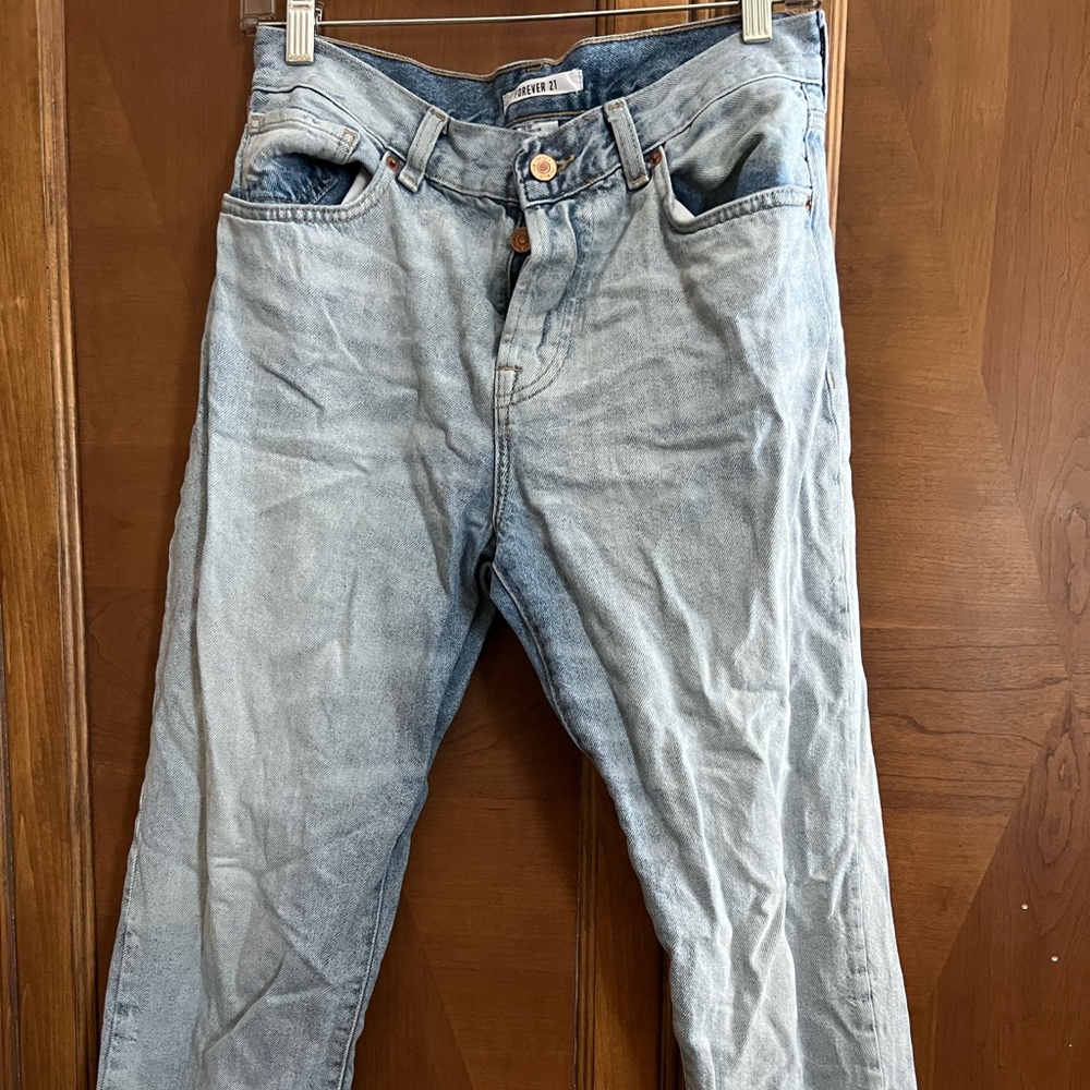 Forever 21 Light Wash Mom Jeans